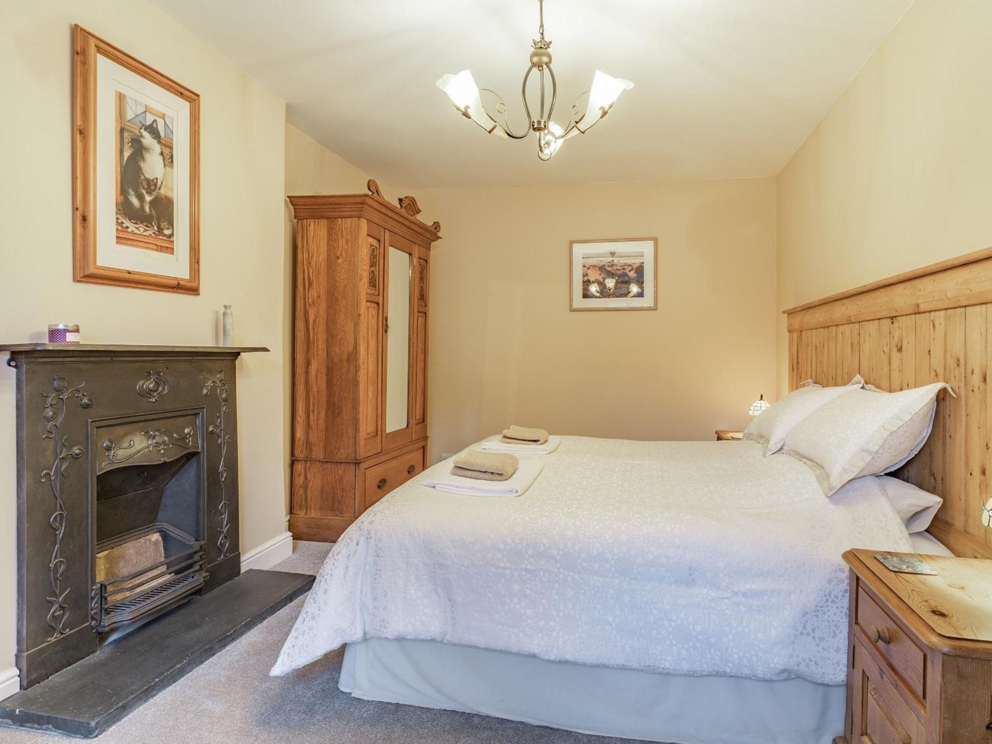 Pwll Farmhouse Llanllawdog المظهر الخارجي الصورة