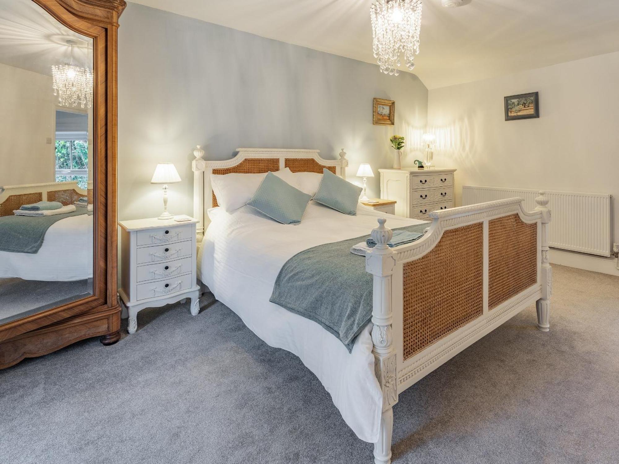 Pwll Farmhouse Llanllawdog المظهر الخارجي الصورة