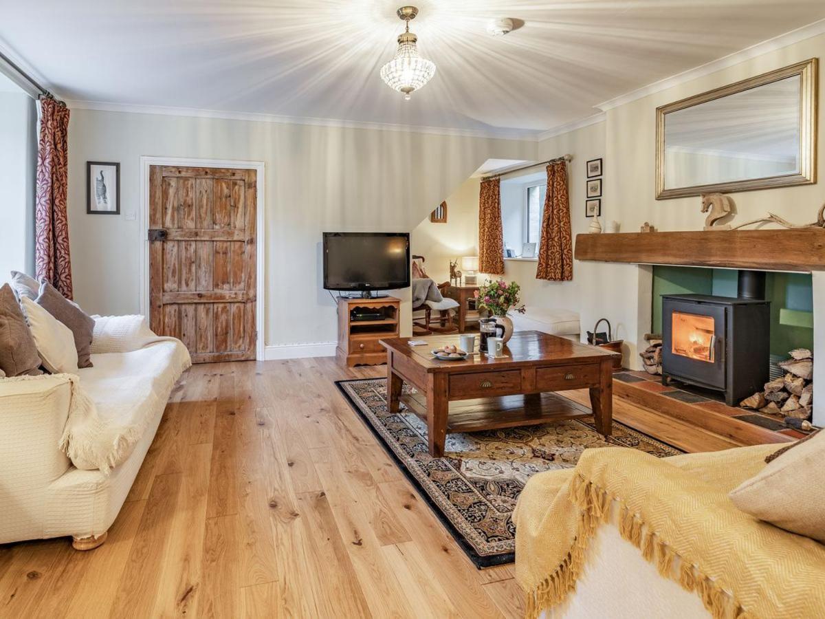 Pwll Farmhouse Llanllawdog المظهر الخارجي الصورة