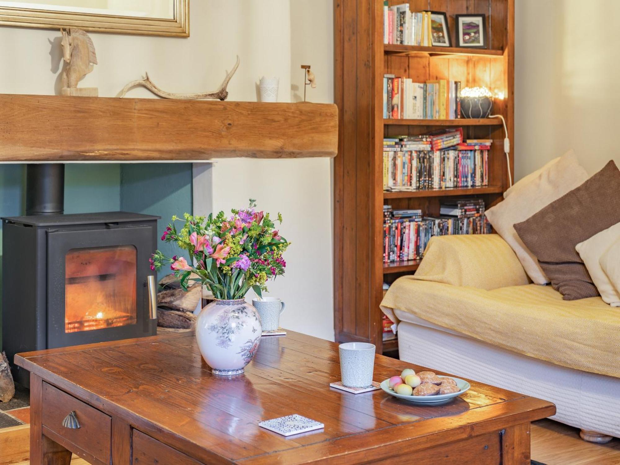 Pwll Farmhouse Llanllawdog المظهر الخارجي الصورة